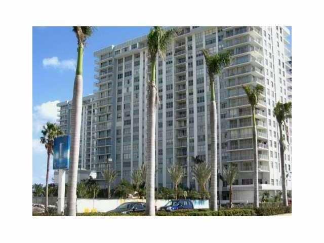 BEST VIEW IN THE COMPLEX!! SPECTACULAR OCEAN VIEW ALL THE WAY DOWN THE COASTLINE!! LARGE 2/2 WAITING FOR YOUR DECORATING TOUCHES!!GREAT REMODELED OCEANFRONT BUILDING BUILDING WITH GREAT AMENITIES!!2 POOLS, GYM, RESTAURANT, 24-HR SECURITY AND VALET!!EXCELLENT, LONG TERM TENANT IN PLACE UNTIL AUGUST WILLING TO STAY LONGER!! BEST VIEW IN THE COMPLEX!! SPECTACULAR OCEAN VIEW ALL THE WAY DOWN THE COASTLINE!! LARGE 2/2 WAITING FOR YOUR DECORATING TOUCHES!!GREAT REMODELED OCEANFRONT BUILDING BUILDING WITH GREAT AMENITIES!!2 POOLS, GYM, RESTAURANT, 24-HR SECURITY AND VALET!!