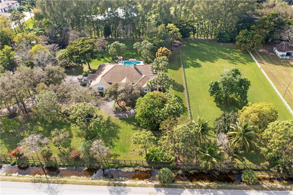 6899 NW 87th Ave, Parkland, FL 33067