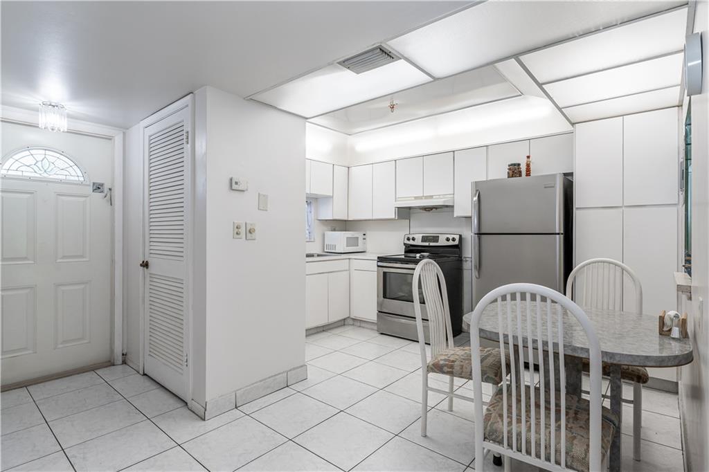 8940 S Hollybrook Blvd 107, Pembroke Pines, FL 33025