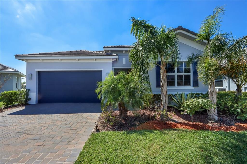 House for Sale in Port Saint Lucie, FL