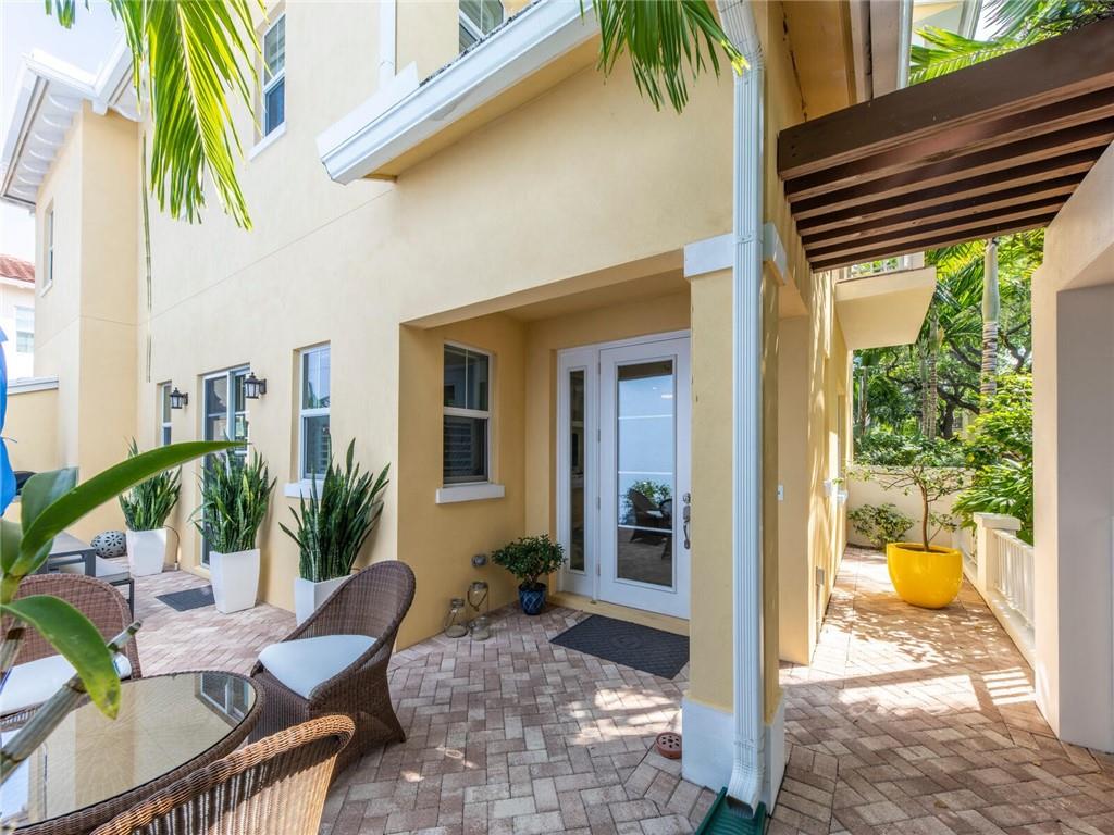 919 N Victoria Park Rd, Fort Lauderdale, FL 33304