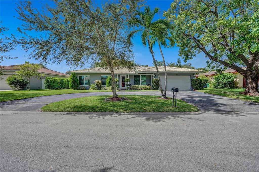 10560 NW 41st St, Coral Springs, FL 33065