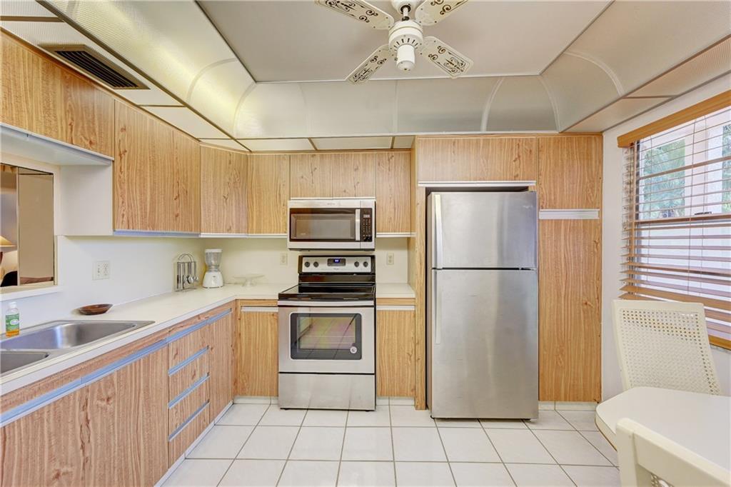 2102 Lucaya Bnd H2, Coconut Creek, FL 33066