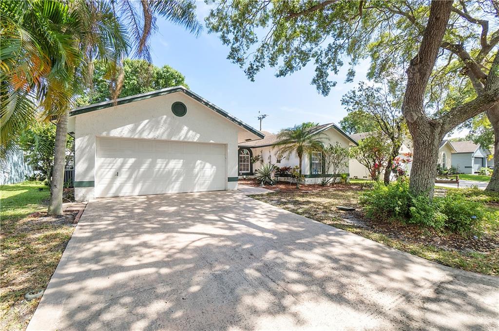 6620 NW 41st Ter, Coconut Creek, FL 33073
