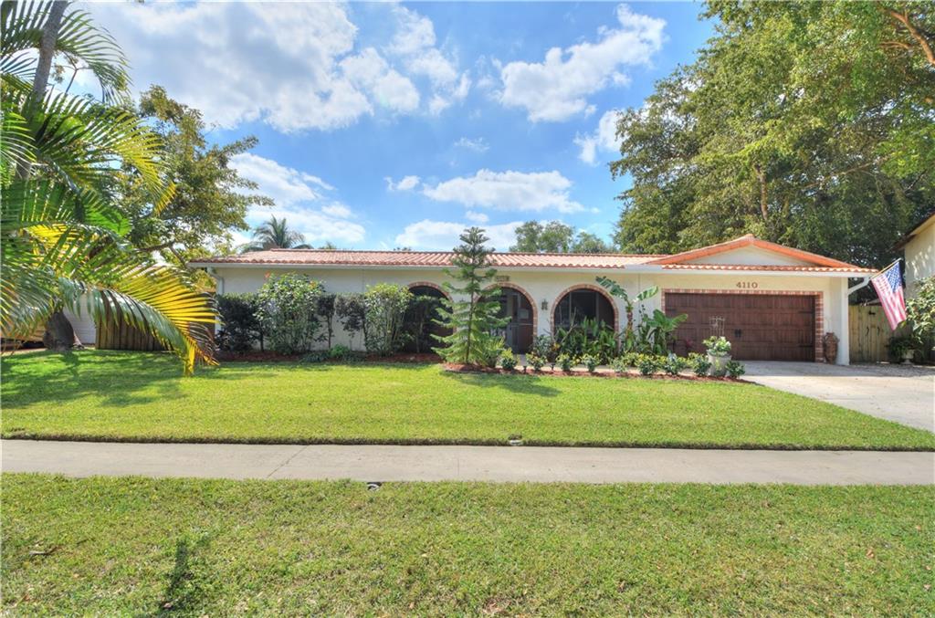 4110 Lake Dr, Coconut Creek, FL 33066