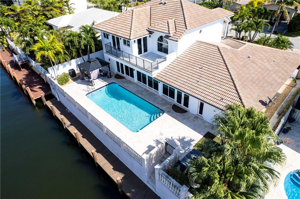 11 N Castle Harbor Is, Fort Lauderdale, FL 33308