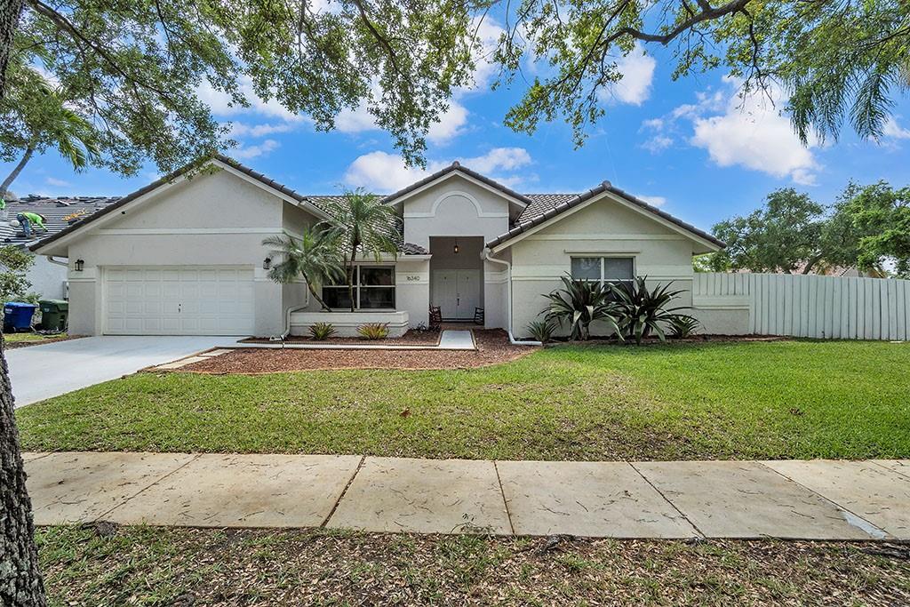 16340 NW 11th St, Pembroke Pines, FL 33028