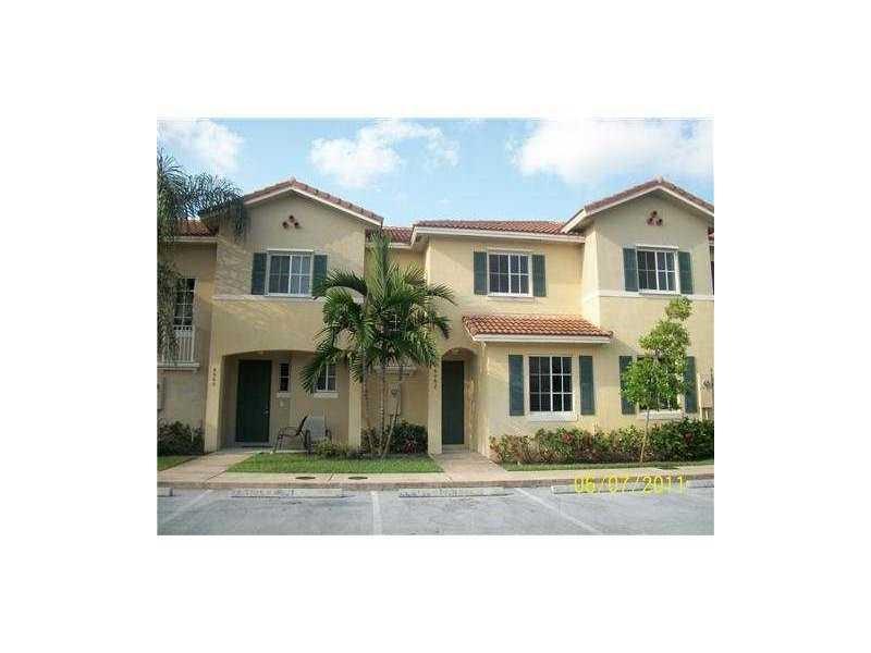 RENOVATED 3/3 TOWNHOUSE LOCATED AT SAN REMO IN NORTH LAUDERDALE. CERAMIC TILE THROUGHOUT
 SIDE BY SIDE FRIG, 1 BEDROOM WITH ITS OWN BATH ON THE FIRST FLOOR INCLUDES A FULL-SIZE WASHER AND DRYER. THIS WELL-MAINTAINED COMMUNITY HAS A POOL CLOSE TO MAJOR ACCESS ROUTES SHOPS, AND SCHOOLS.>>>>THE UNIT CANNOT BE SHOWN WITHOUT AN ACCEPTED CONTRACT.