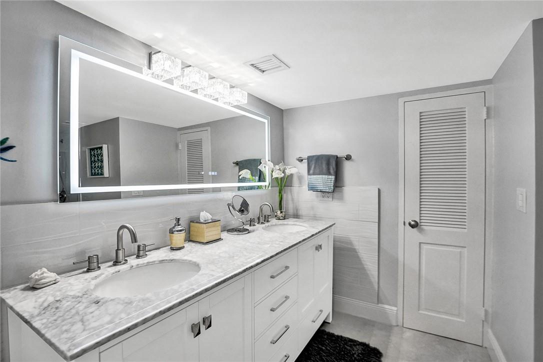 3430 Galt Ocean Dr 804