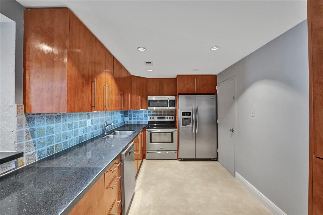 4250 Galt Ocean Dr 8H