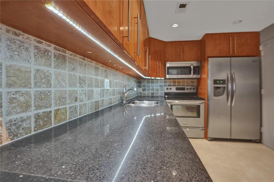 4250 Galt Ocean Dr 8H