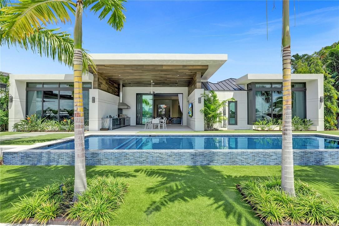 Photo 1 of 765 Middle River Dr in Fort Lauderdale - MLS F10375901