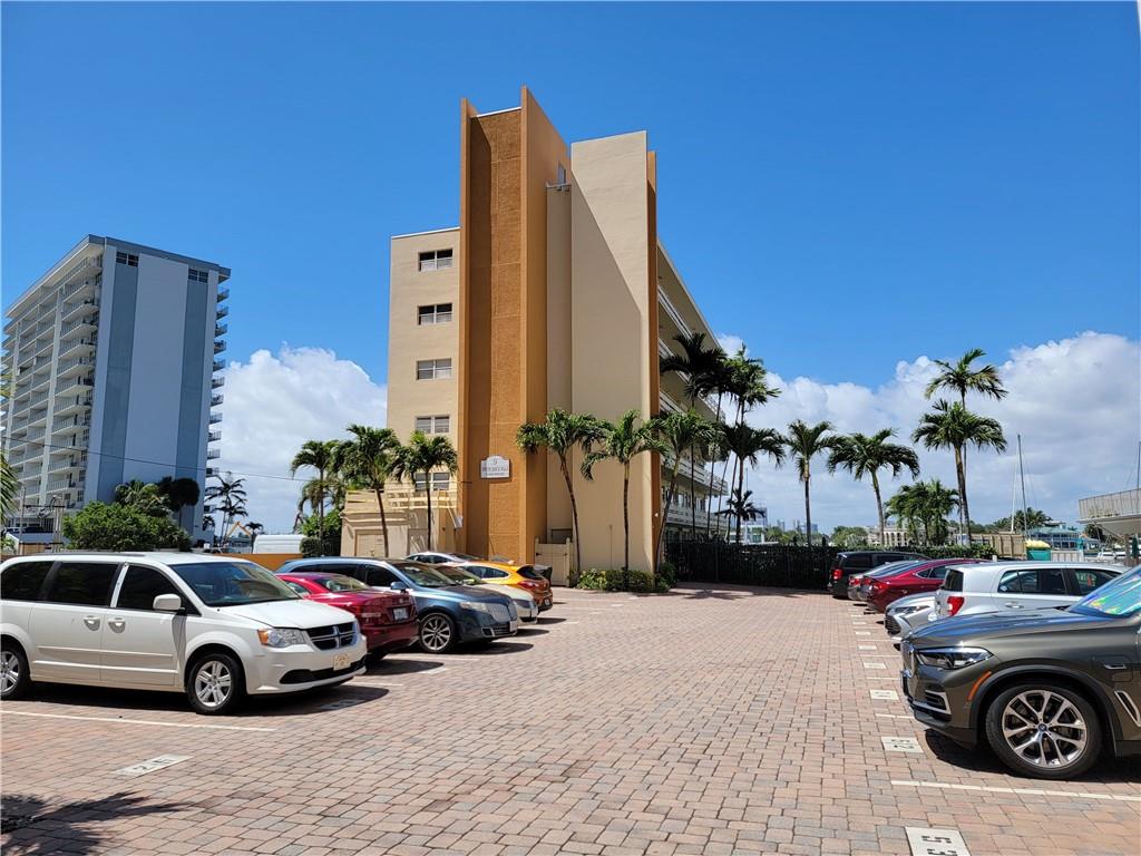 9 N Birch Rd 102, Fort Lauderdale, FL 33304