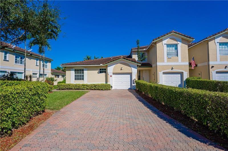 11639 NW 47th Ct, Coral Springs, FL 33076