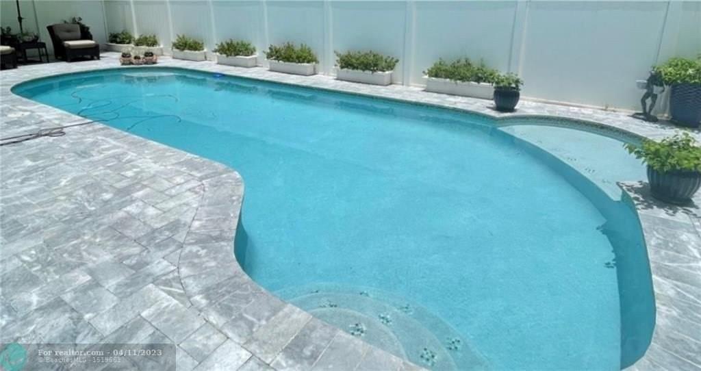 Photo 2 of 9165 Nugent Trl in West Palm Beach - MLS F10378280