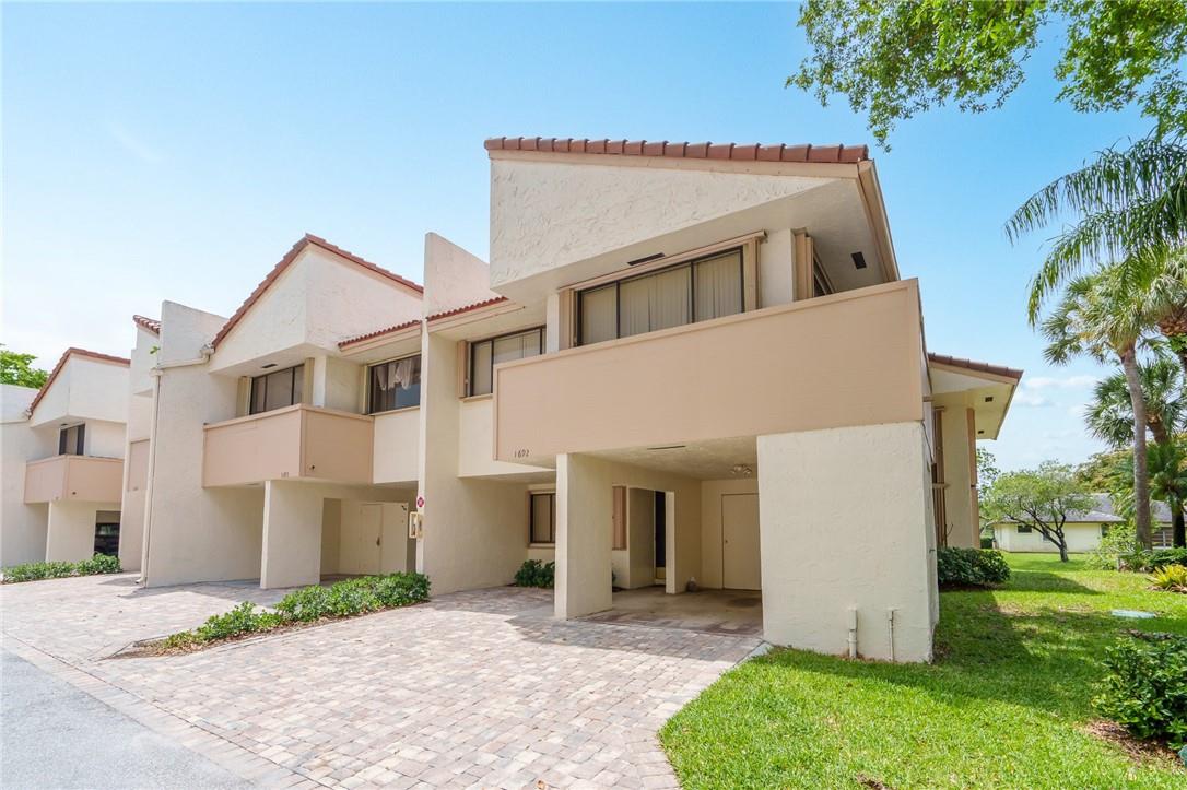 1692 Cypress Pointe Drive 1692, Coral Springs, FL 33071