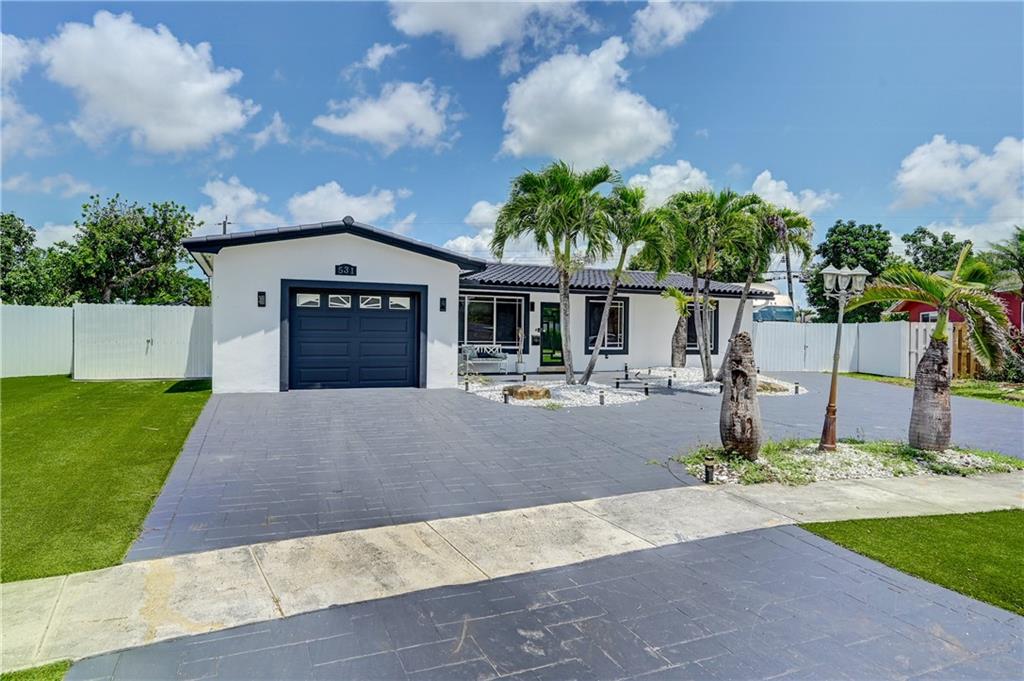 531 NW 76th Ter, Pembroke Pines, FL 33024
