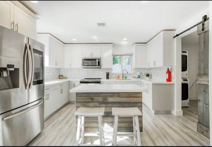 Photo 1 of 1610 N Park Rd in Hollywood - MLS F10379002