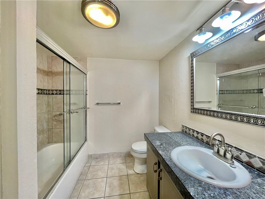 3000 NE 5th Ter 302A