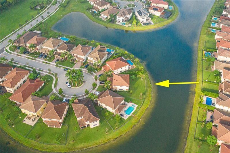 8599 Lakeside Dr, Parkland, FL 33076