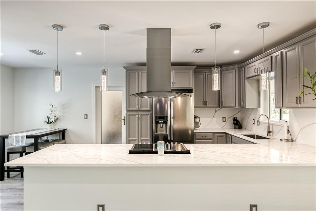 1744 NE 27th Dr, Wilton Manors, FL 33334