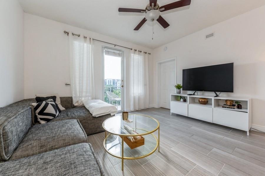 533 NE 3rd Ave 551, Fort Lauderdale, FL 33301