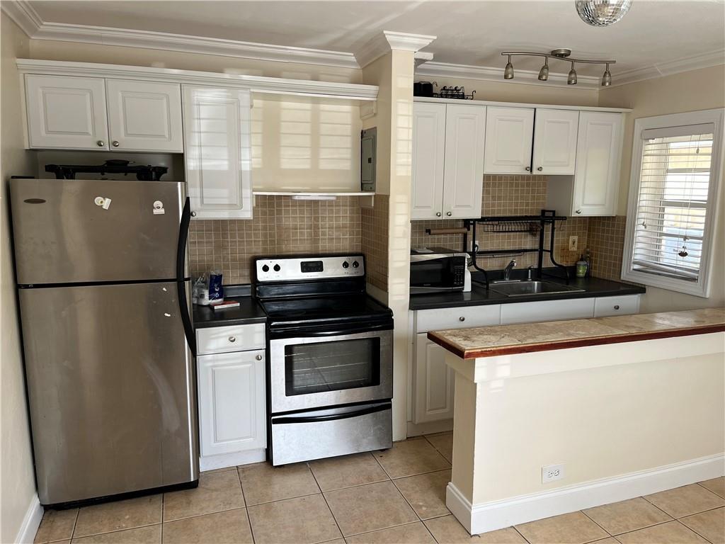 1325 NE 5TH TERRACE 1