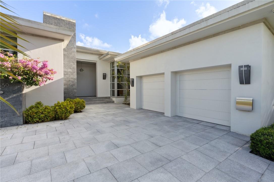 2430 Barcelona Dr, Fort Lauderdale, FL 33301