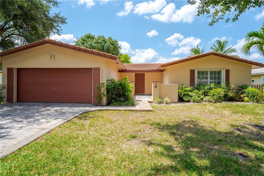 10380 NW 42nd Dr, Coral Springs, FL 33065