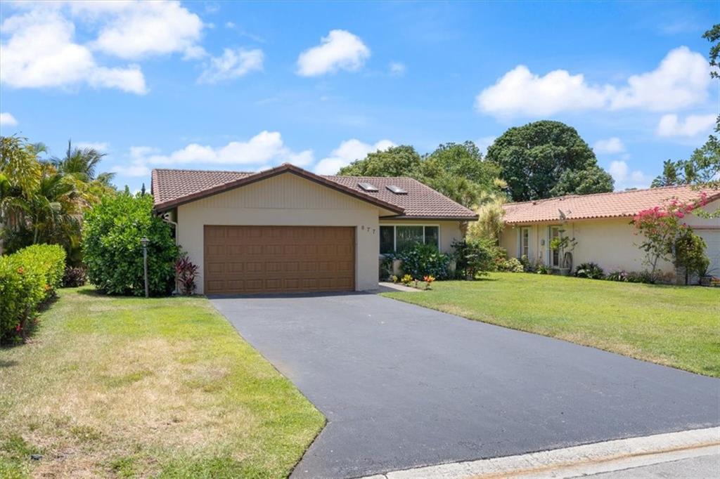 877 NW 87th Ave, Coral Springs, FL 33071