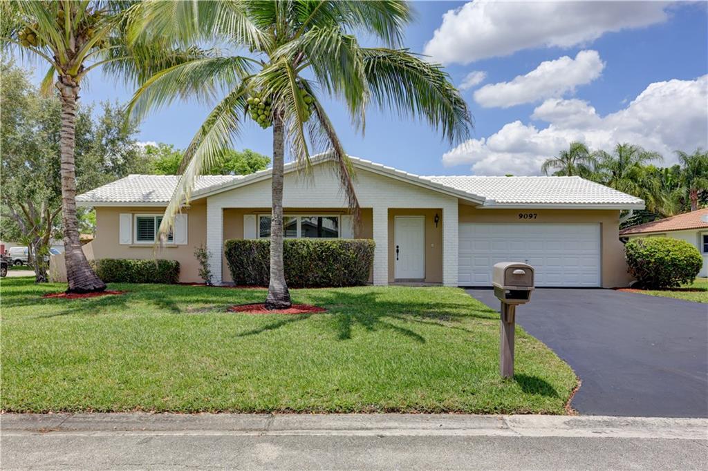 9097 NW 25th Ct, Coral Springs, FL 33065
