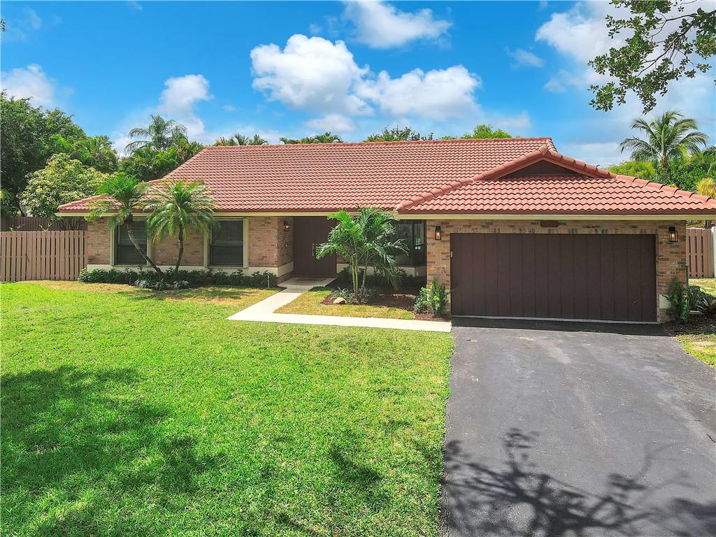 1221 NW 111th Ave, Coral Springs, FL 33071