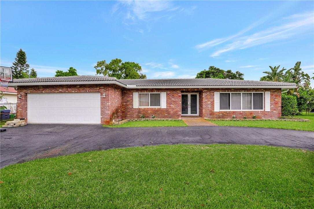 4440 NW 109th Ter, Coral Springs, FL 33065