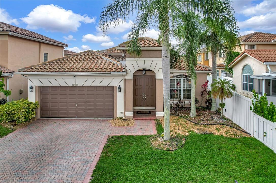 4768 NW 121st Ave, Coral Springs, FL 33076
