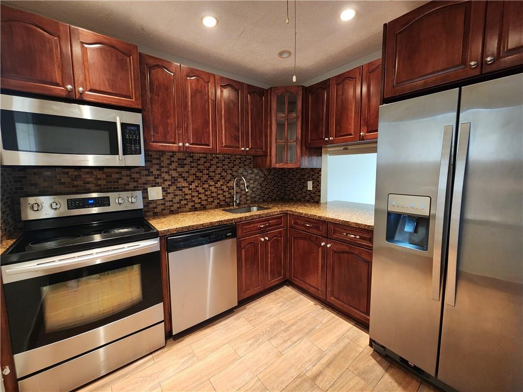 550 NW 78th Ter 202, Margate, FL 33063