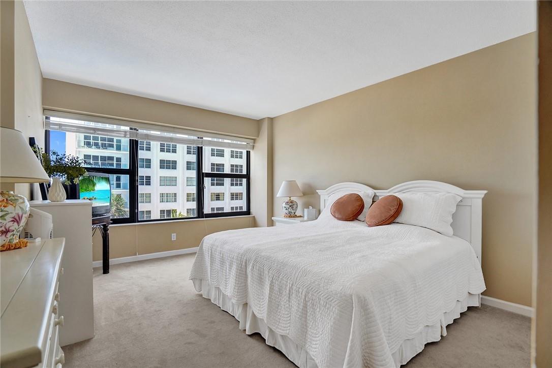 3800 Galt Ocean Dr 406