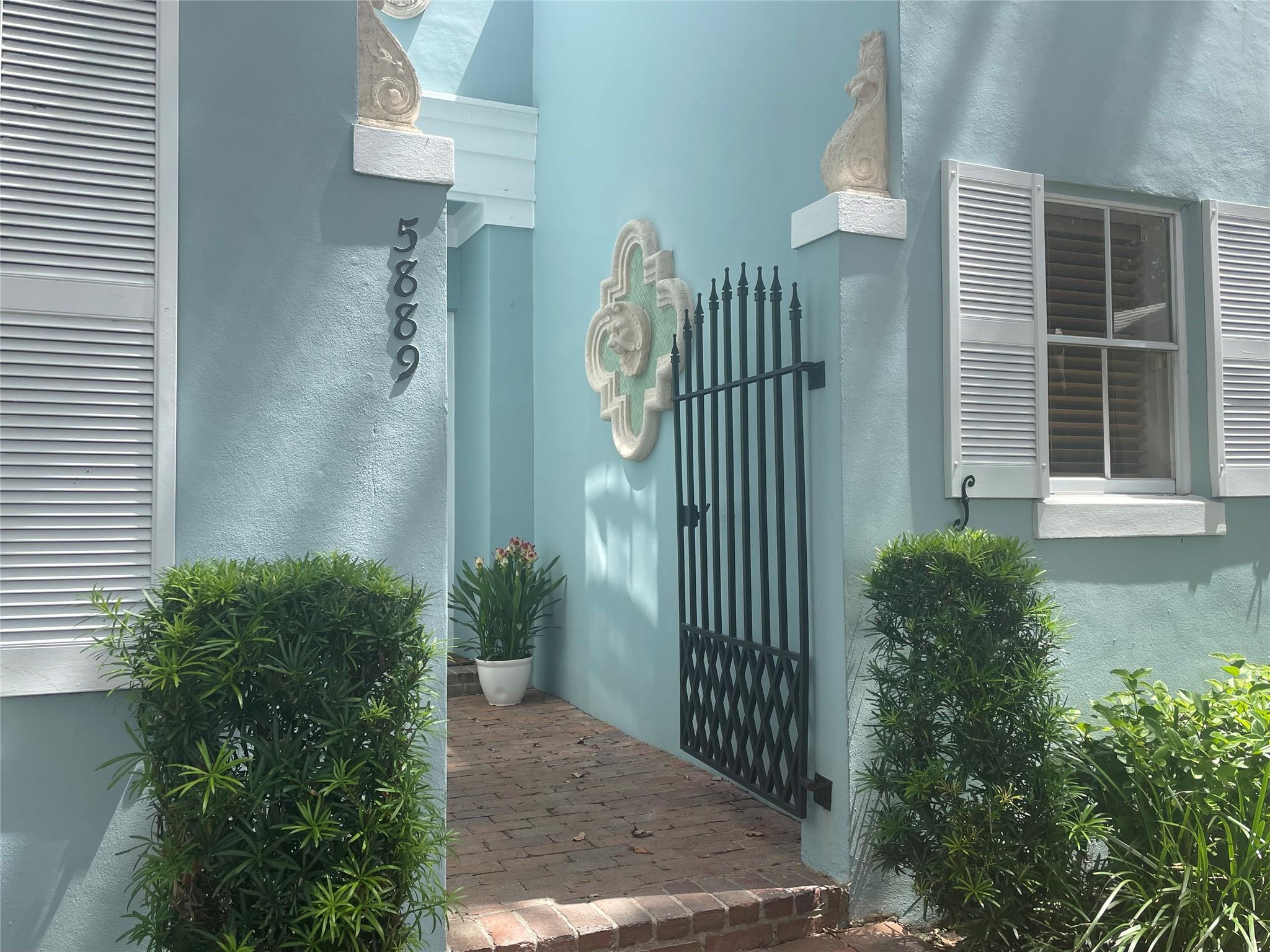 Photo 8 of home located at 5889 Bartram St, Boca Raton FL