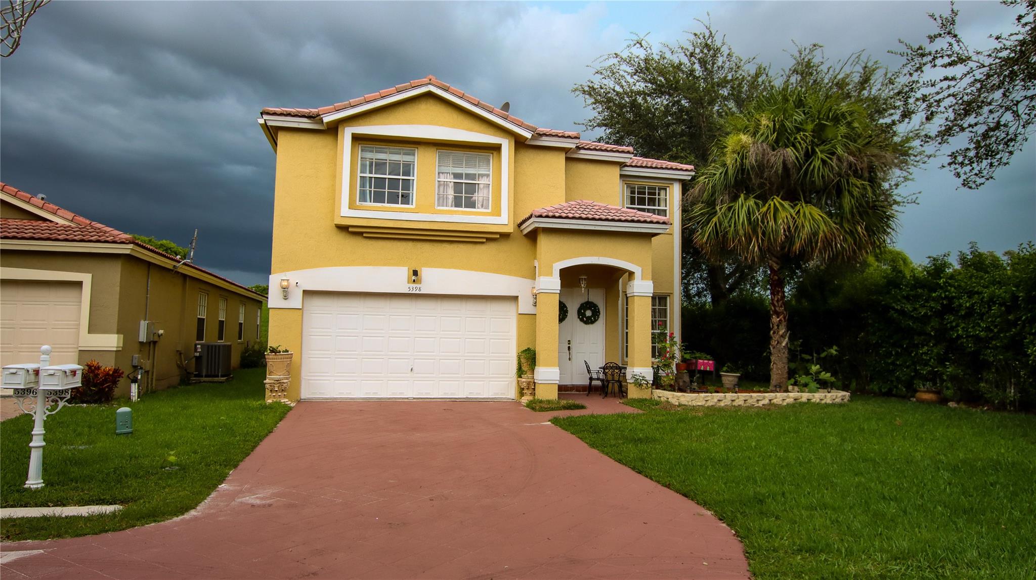 5398 NW 126th Dr, Coral Springs, FL 33076