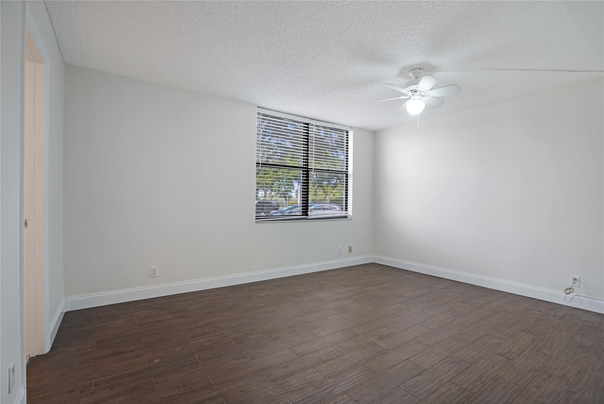 109 Lake Emerald Dr 110