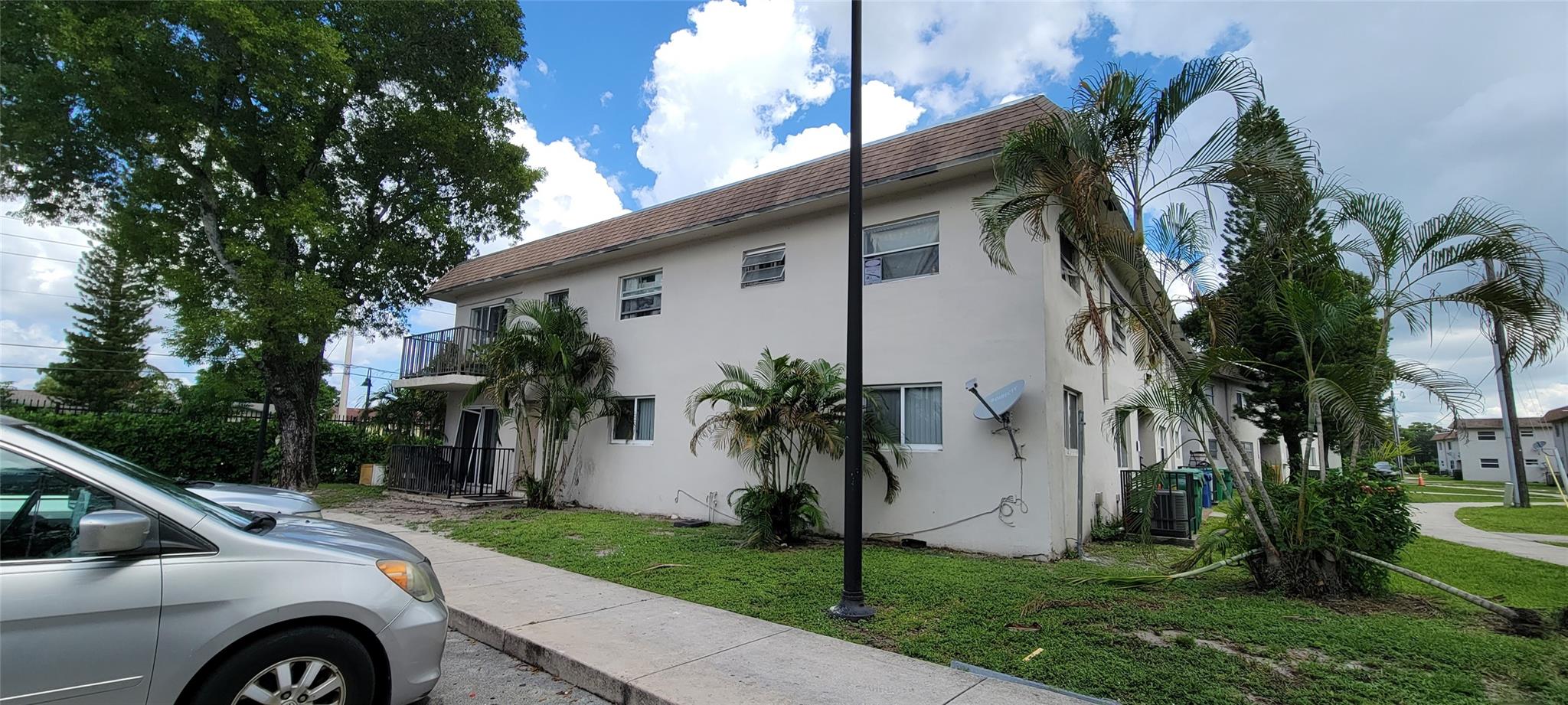 1800 NW 55th Ave 4U