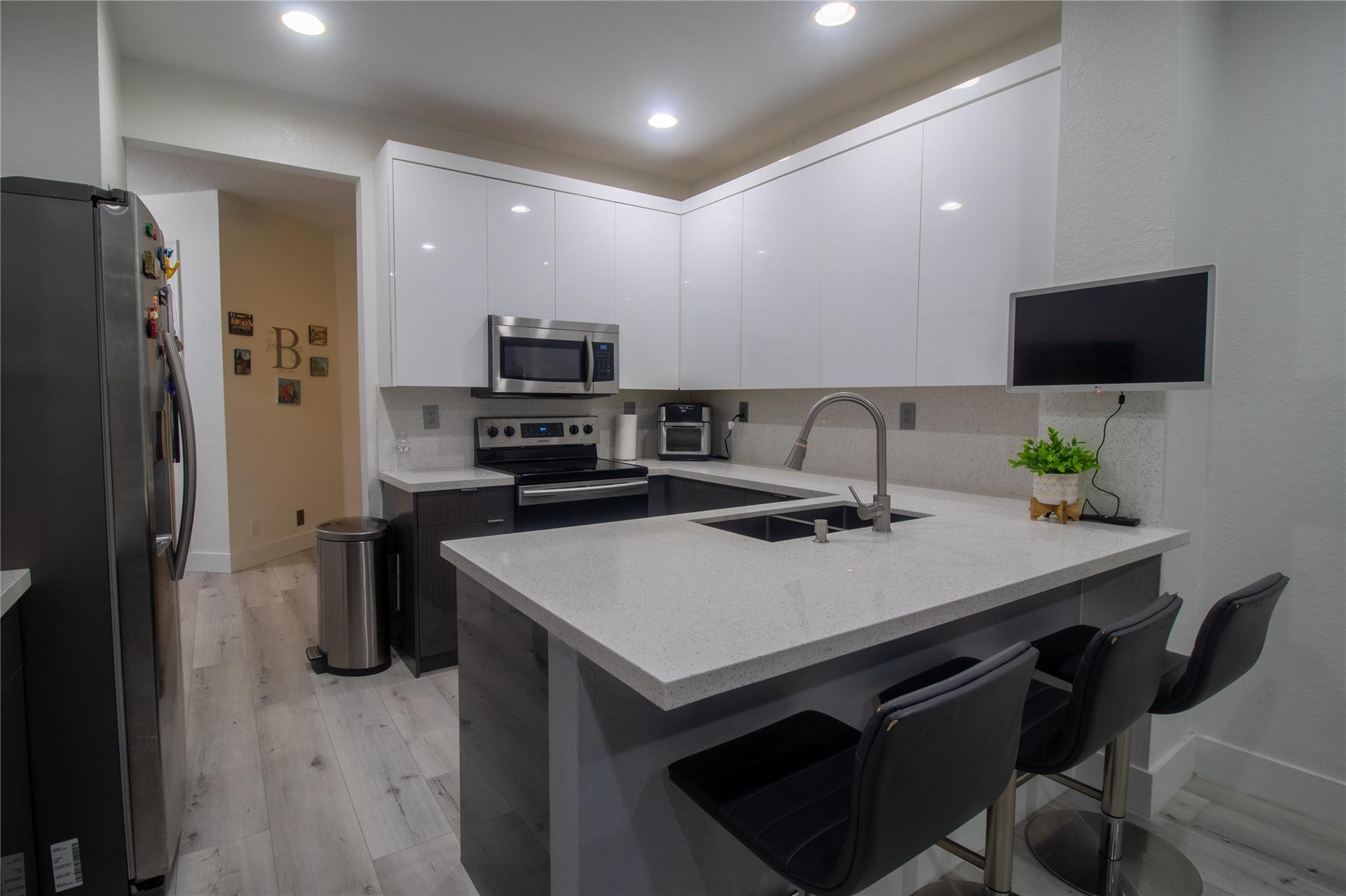 Photo 12 of home located at 5648 NW 127th Ter 5648, Coral Springs FL