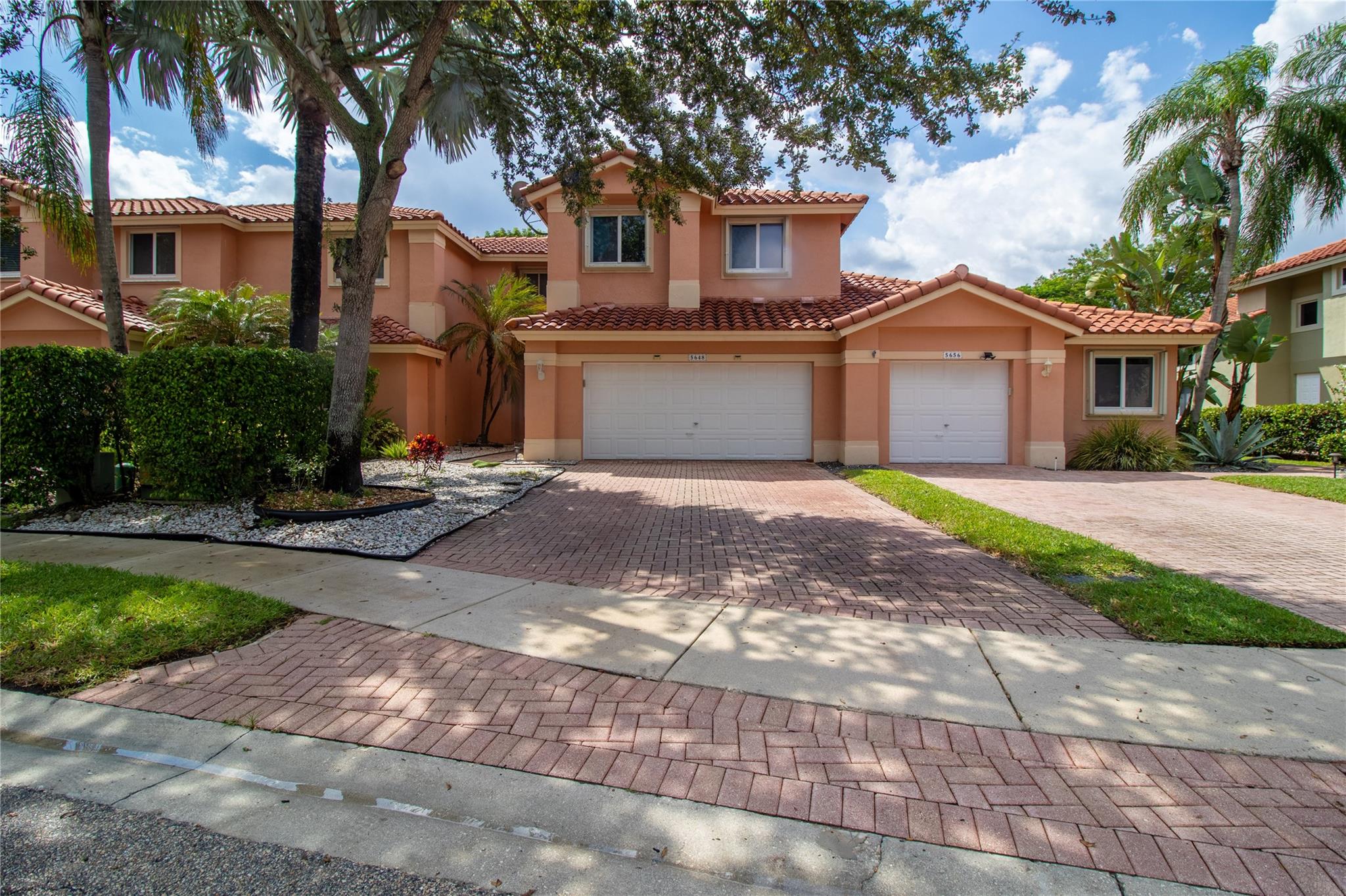 Photo 1 of home located at 5648 NW 127th Ter 5648, Coral Springs FL