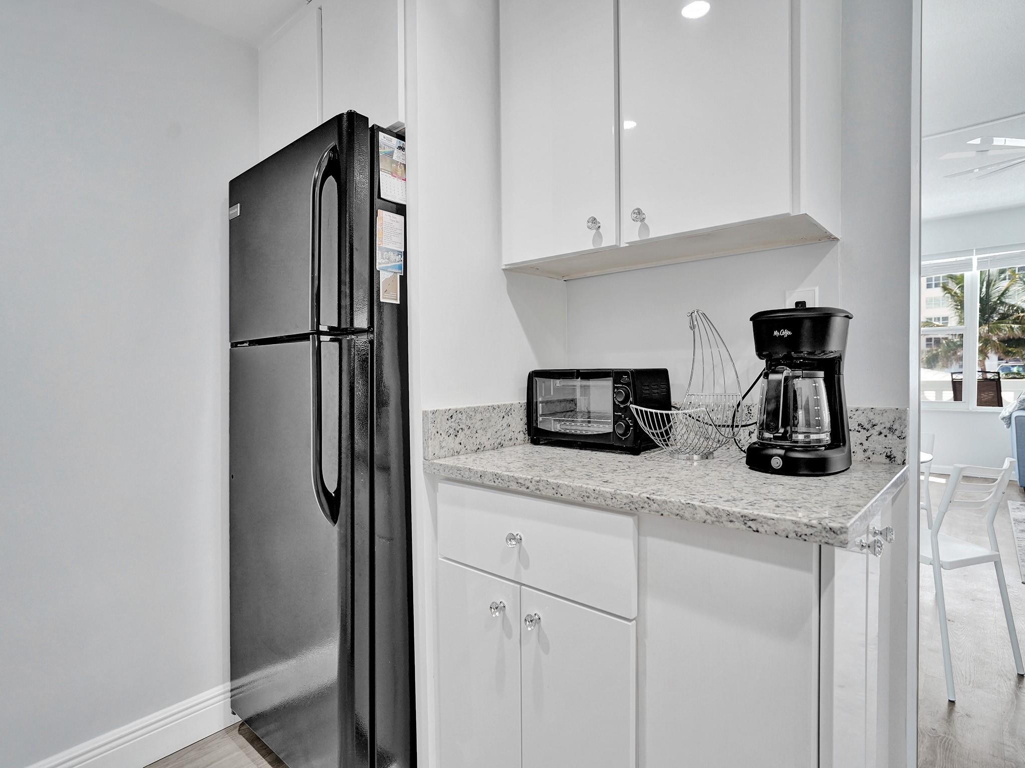 4010 Galt Ocean Dr 207