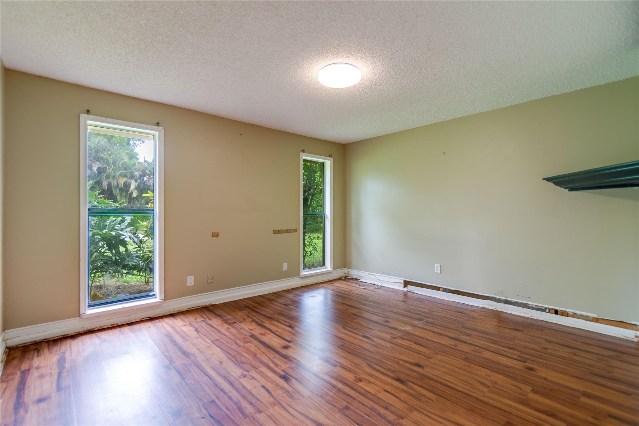 Photo 9 of home located at 16319 E Burns Dr, Loxahatchee FL