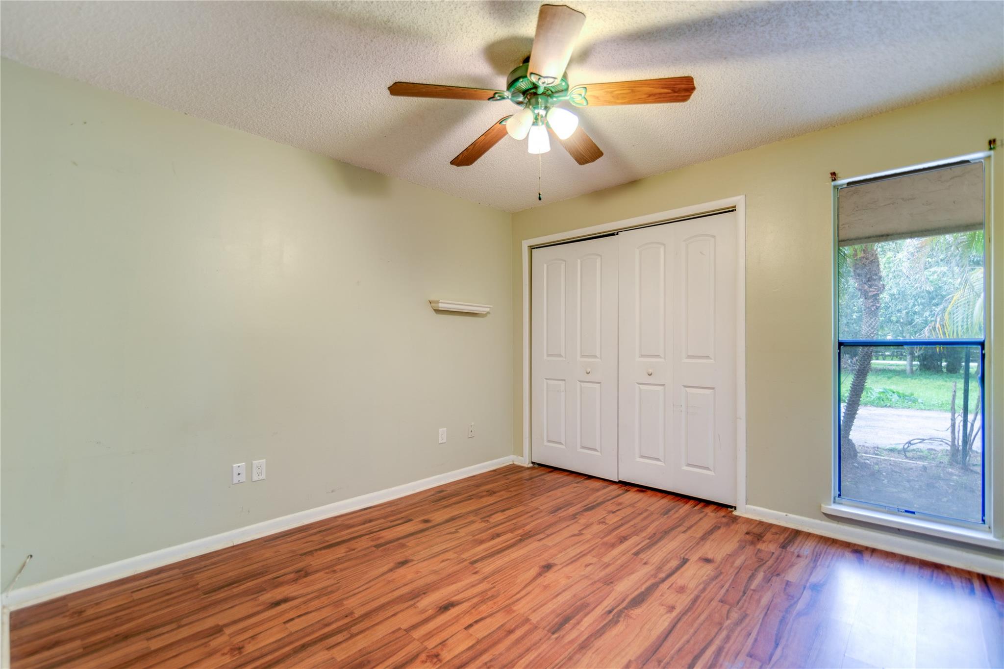 Photo 15 of home located at 16319 E Burns Dr, Loxahatchee FL