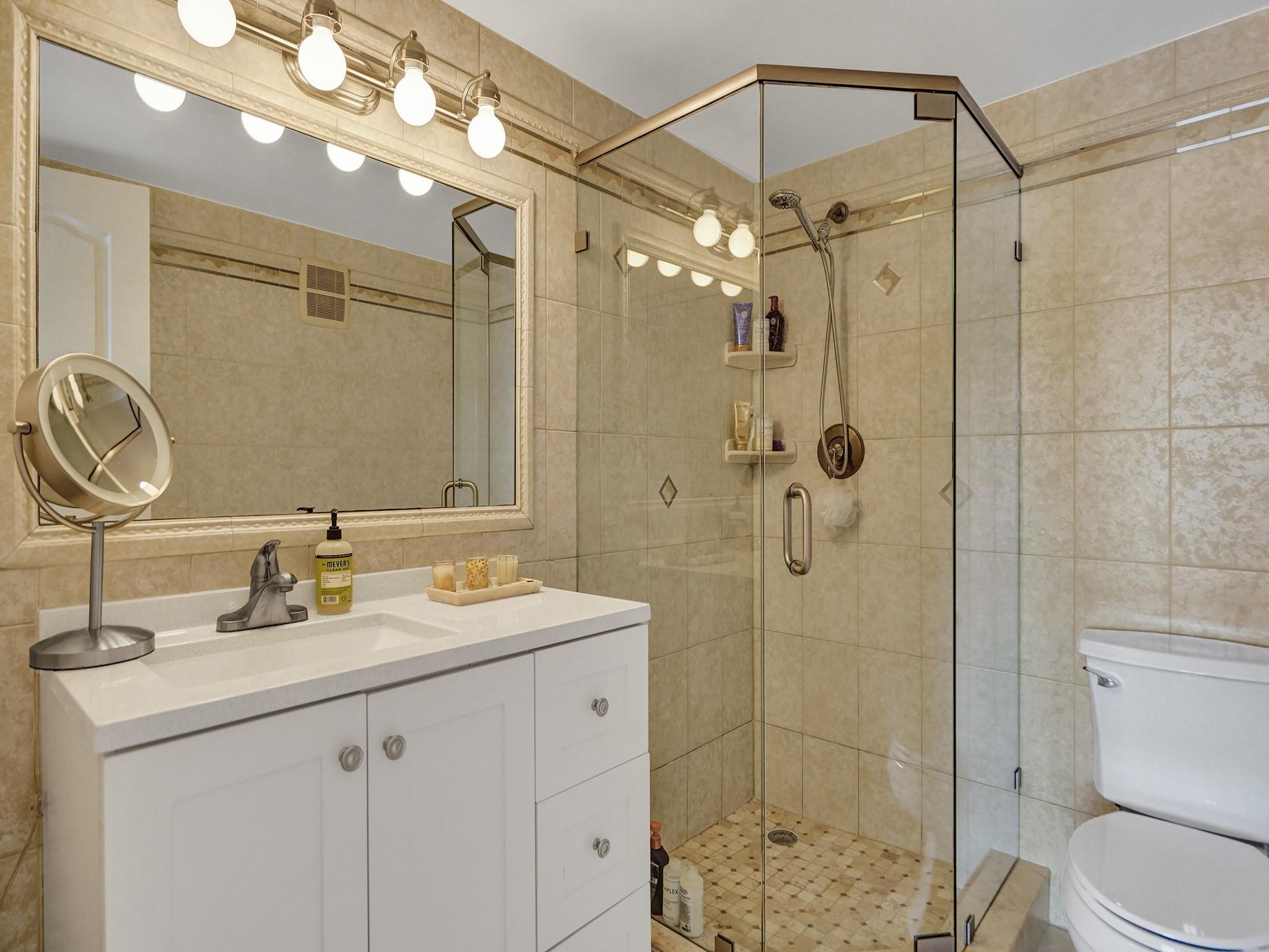 3605 NE 32nd Ave 103