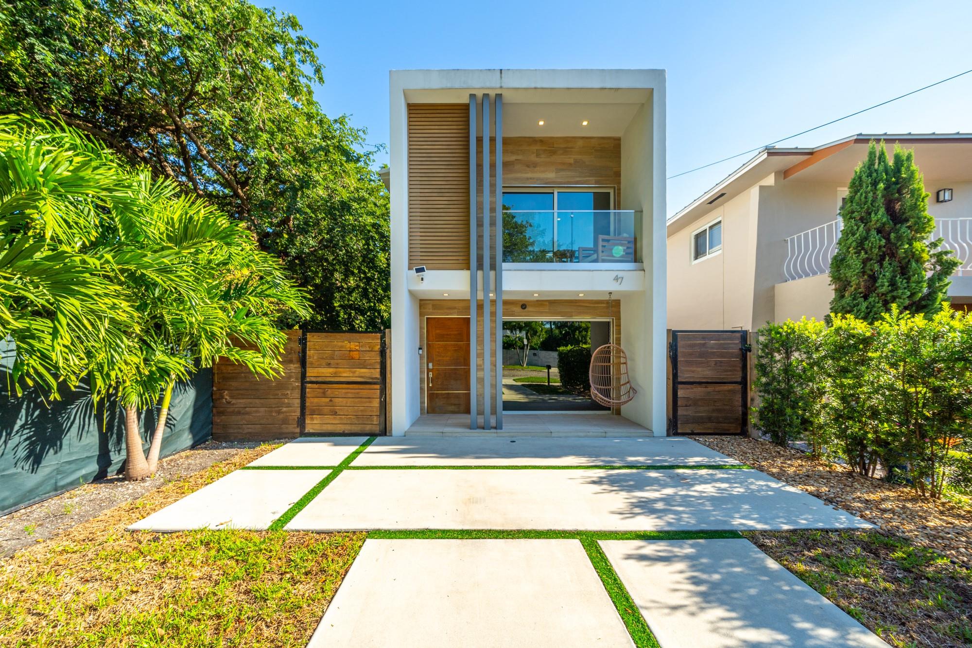 47 SW 21st Rd, Miami, FL 33129