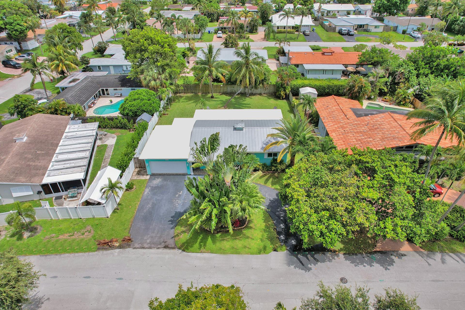 251 SW 18th St