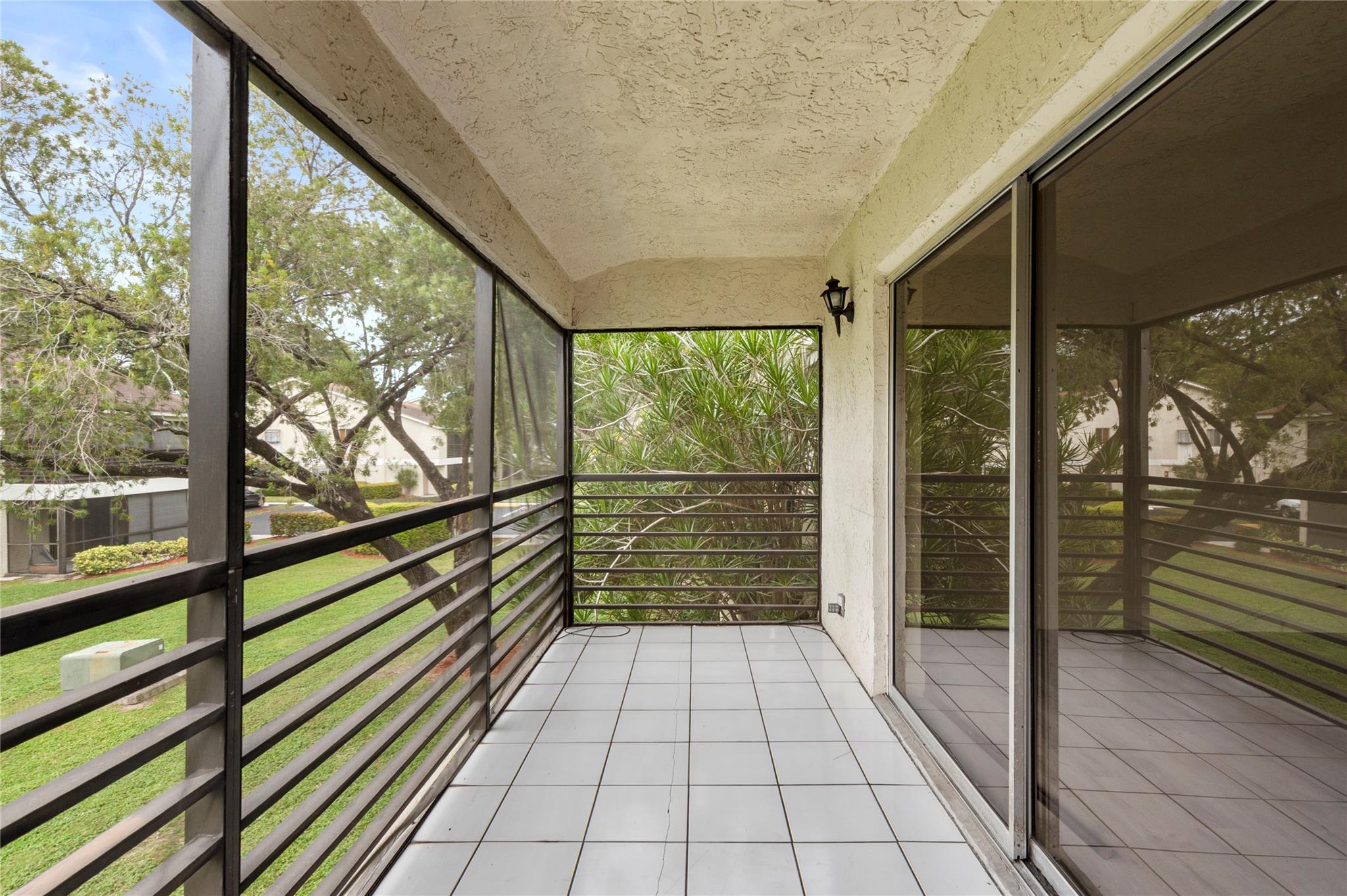 Photo 14 of Gardens North #9 Condo Apt 203 in Pompano Beach - MLS F10398025