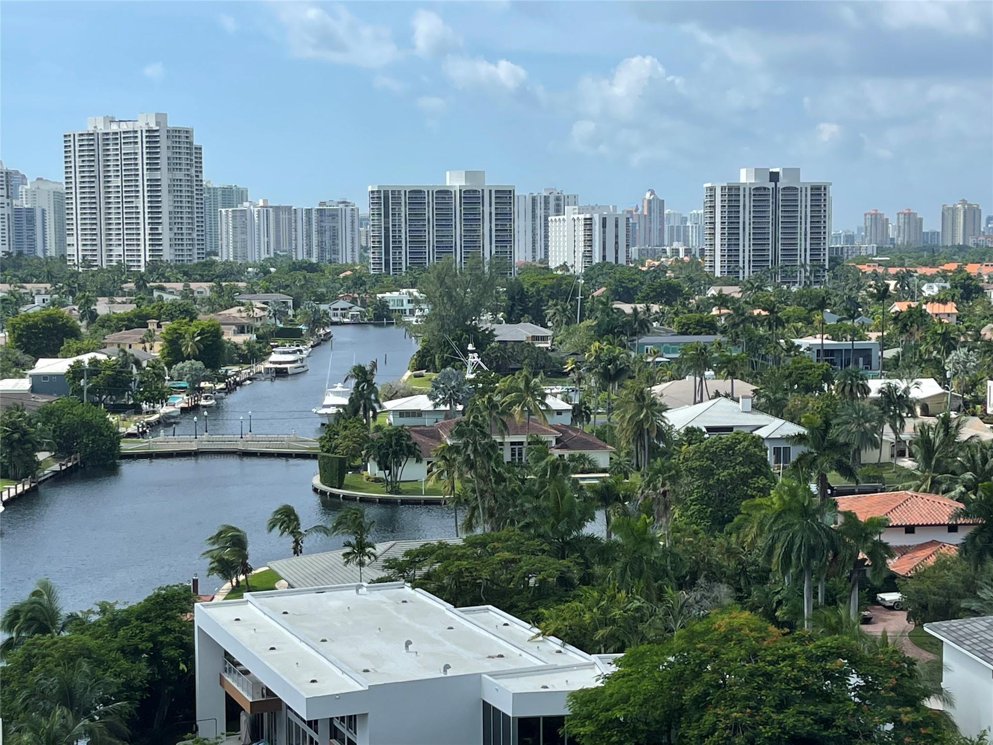 Photo 1 of Ocean View Towers Condo Apt 1104 in Hallandale Beach - MLS F10396794